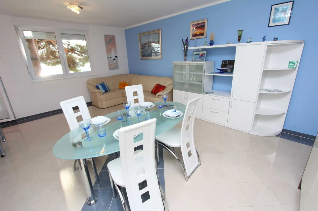 Two-Bedroom Apartment in Novigrad with Balcony