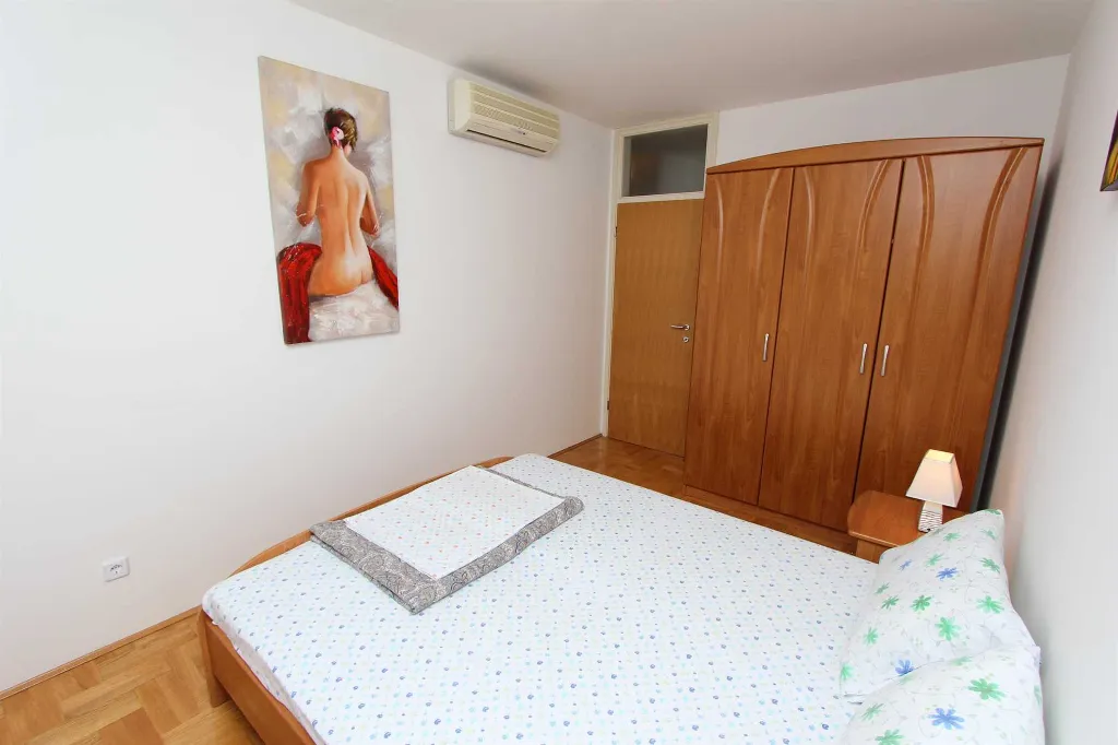 Two-Bedroom Apartment in Novigrad with Balcony