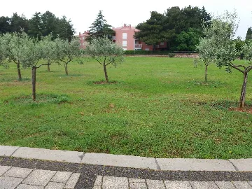 Two-Bedroom Apartment in Novigrad with Balcony