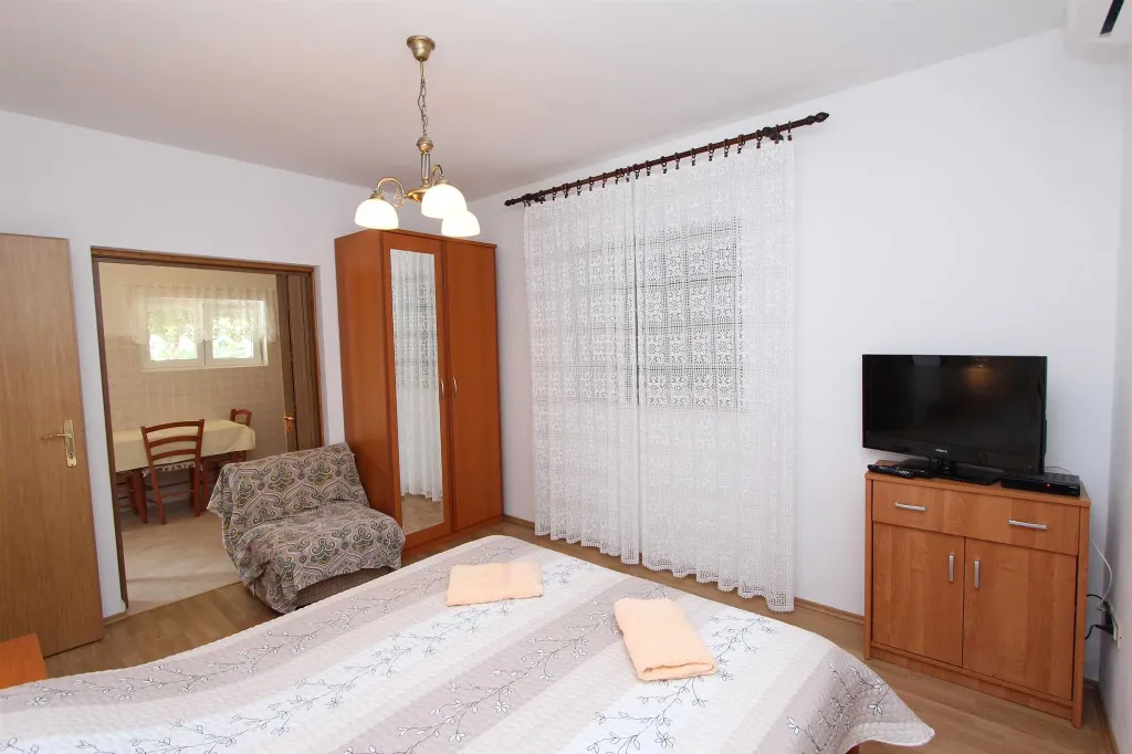 Two-Bedroom Apartment in Rovinj for 4 Guests