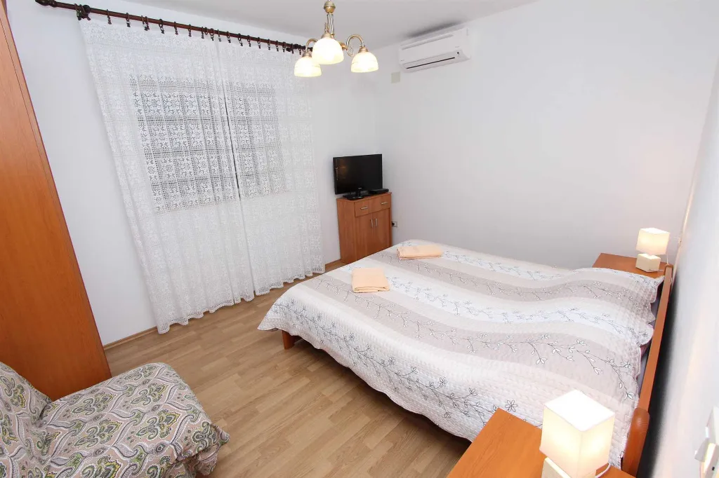 Two-Bedroom Apartment in Rovinj for 4 Guests