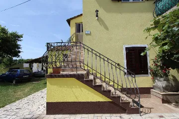 Two-Bedroom Apartment in Rovinj with Parking