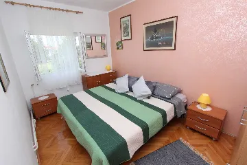 Two-Bedroom Apartment in Rovinj with Parking