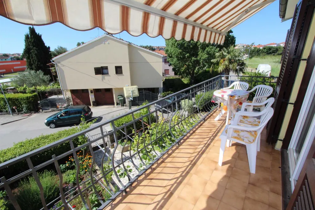 Two-Bedroom Apartment in Rovinj with Parking