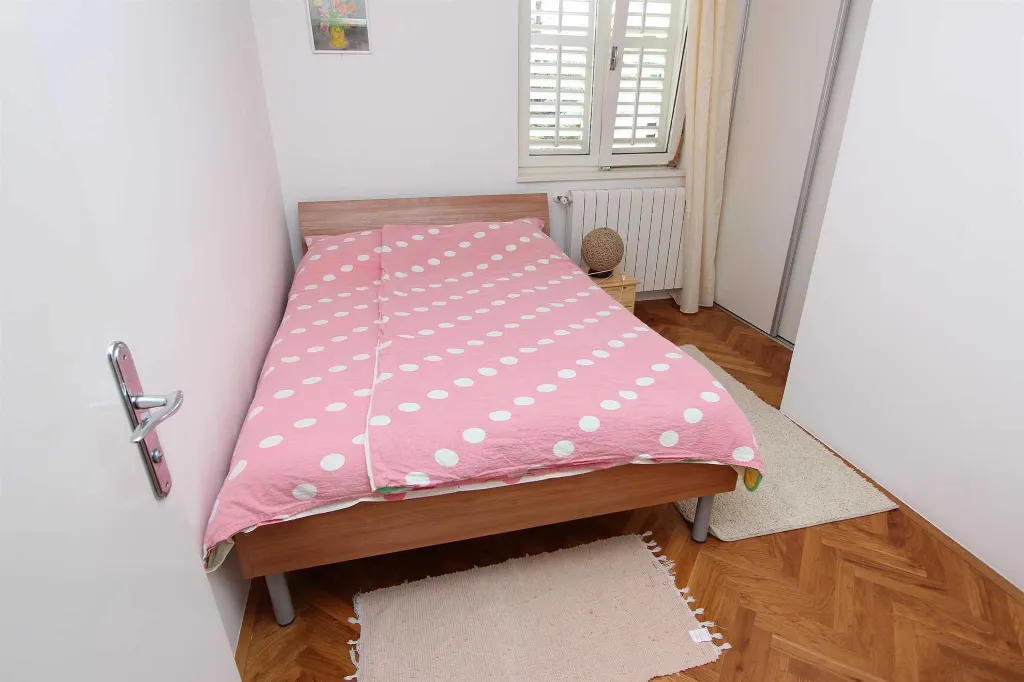 Two-Bedroom Apartment in Rovinj for 4 Guests