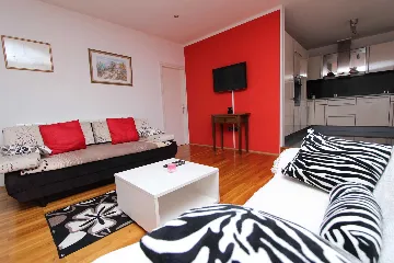 Two-Bedroom Apartment in Rovinj for 4 Guests