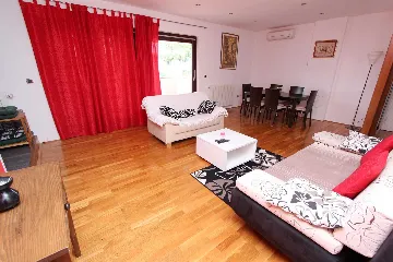Two-Bedroom Apartment in Rovinj for 4 Guests
