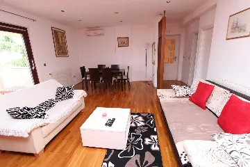 Two-Bedroom Apartment in Rovinj for 4 Guests