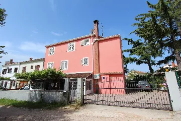 Two-Bedroom Apartment in Rovinj for 4 Guests