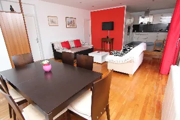 Two-Bedroom Apartment in Rovinj for 4 Guests