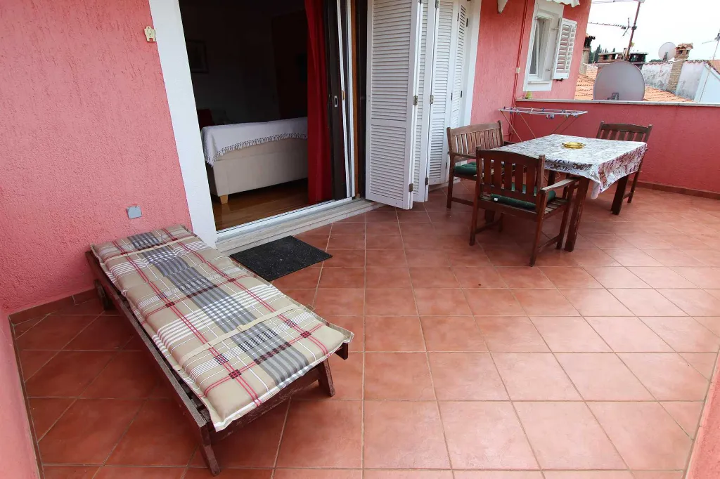 Two-Bedroom Apartment in Rovinj for 4 Guests
