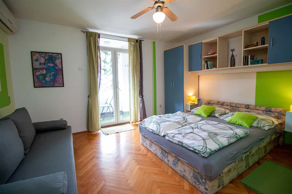 Two-Bedroom Apartment in Rovinj with Balcony