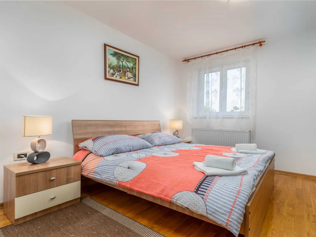 Three-Bedroom Apartment in Pula for 8 Guests