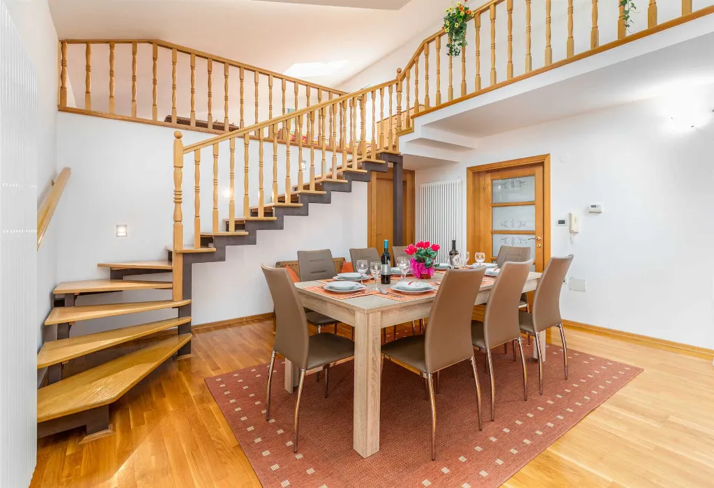 Three-Bedroom Apartment in Pula for 8 Guests