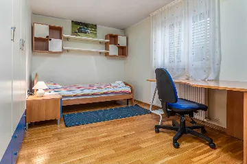 Three-Bedroom Apartment in Pula for 8 Guests