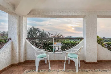 Three-Bedroom Apartment in Pula for 8 Guests