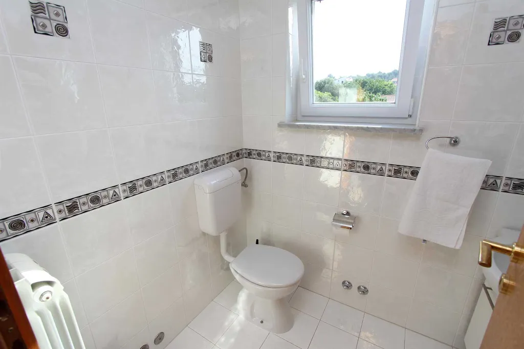Three-Bedroom Apartment in Pula for 8 Guests