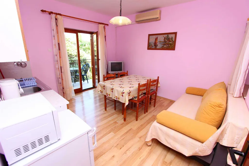 One-Bedroom Apartment with Balcony in Rovinj