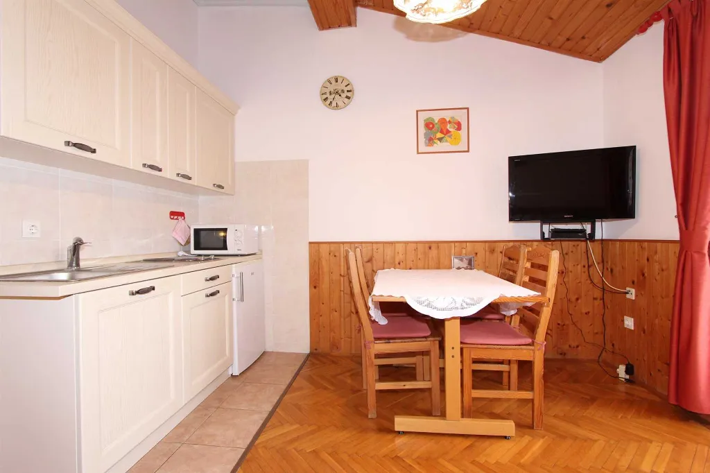 One-Bedroom Apartment with Balcony in Rovinj