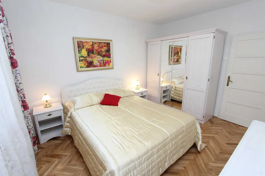 Two-Bedroom Apartment with Balcony in Rovinj