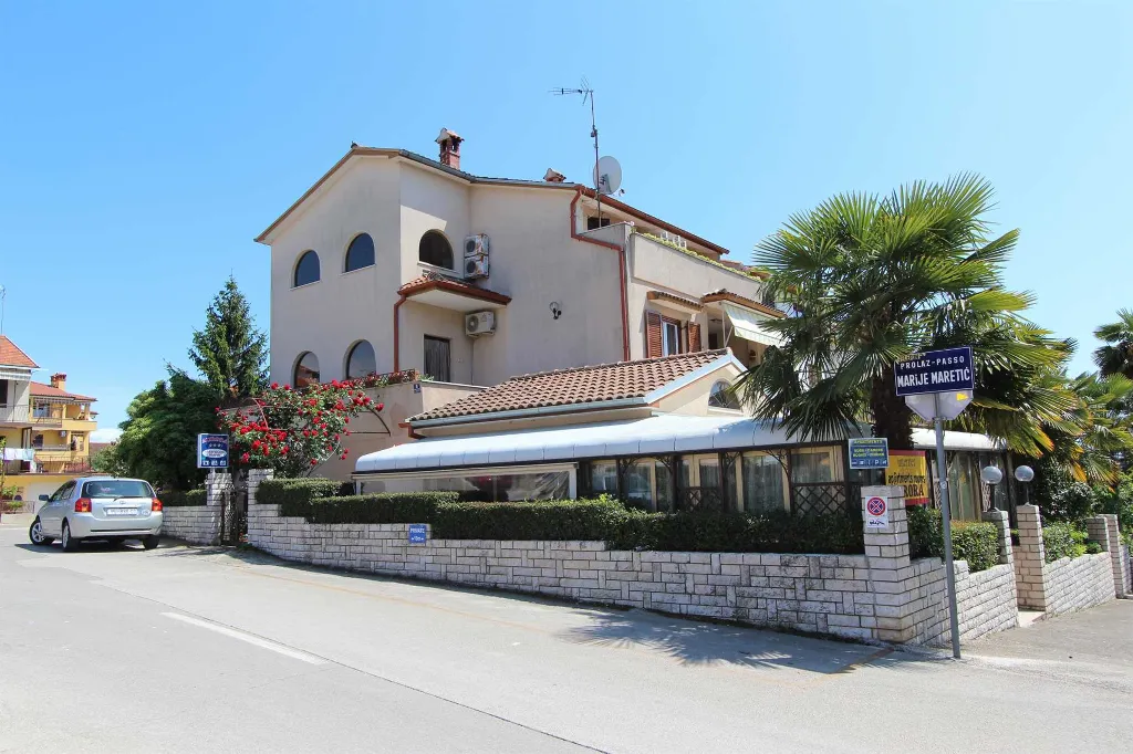 Two-Bedroom Apartment with Balcony in Rovinj