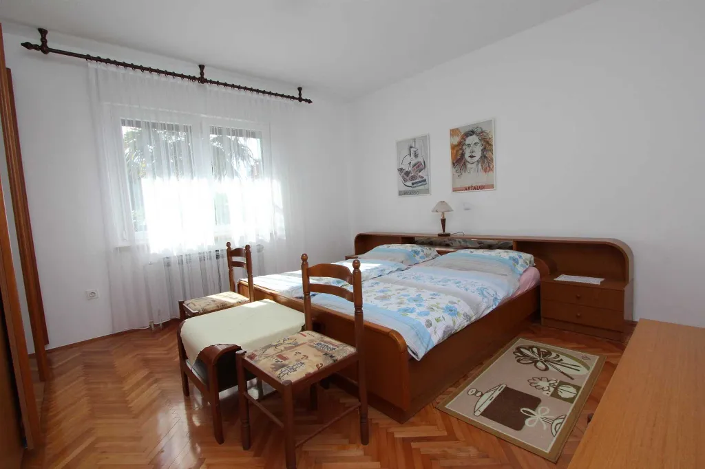One-Bedroom Apartment in Rovinj for Up to 4 Guests