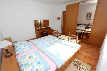 One-Bedroom Apartment in Rovinj for Up to 4 Guests