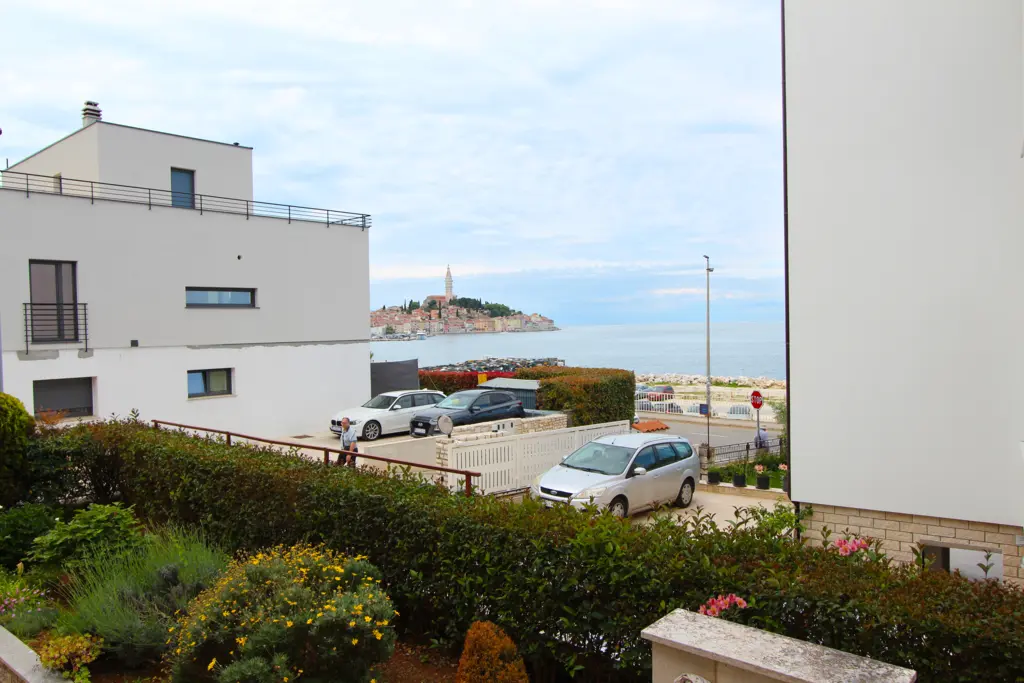 One-Bedroom Apartment in Rovinj for Up to 4 Guests