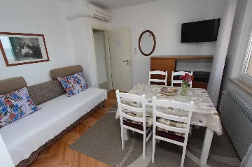 One-Bedroom Apartment in Rovinj for 2-4 Guests