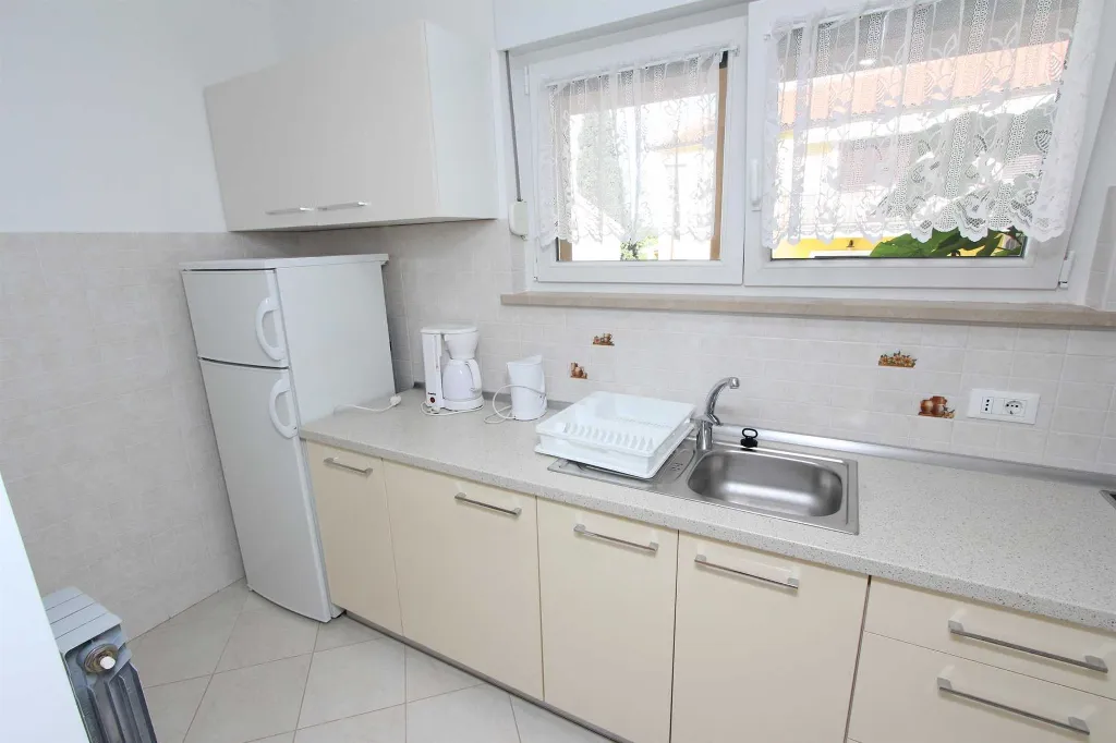One-Bedroom Apartment in Rovinj for 2-4 Guests