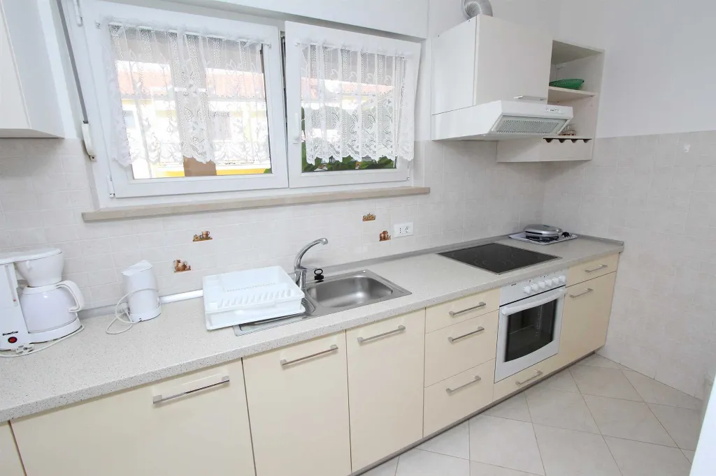 One-Bedroom Apartment in Rovinj for 2-4 Guests
