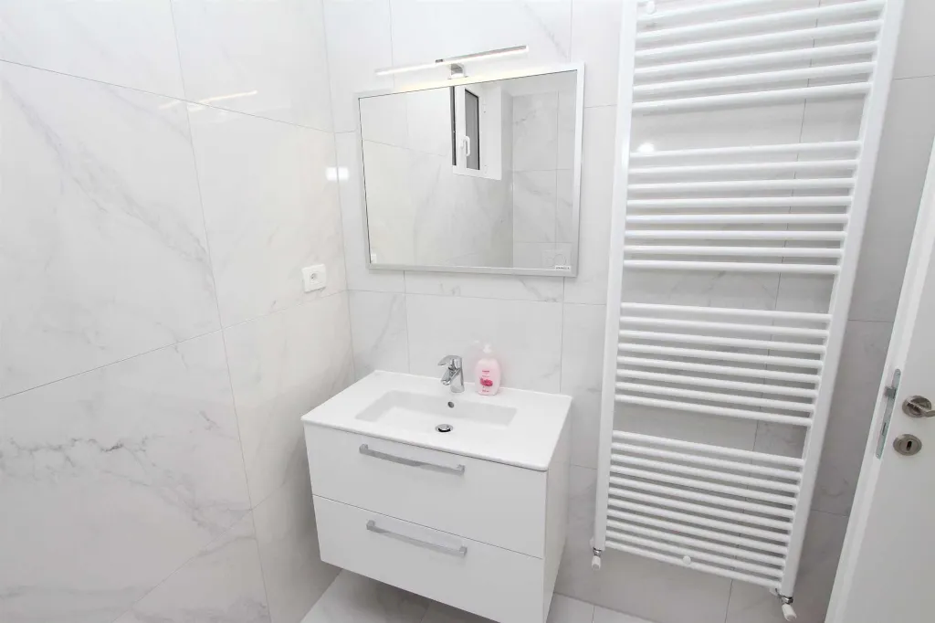 One-Bedroom Apartment for 4 Guests in Rovinj