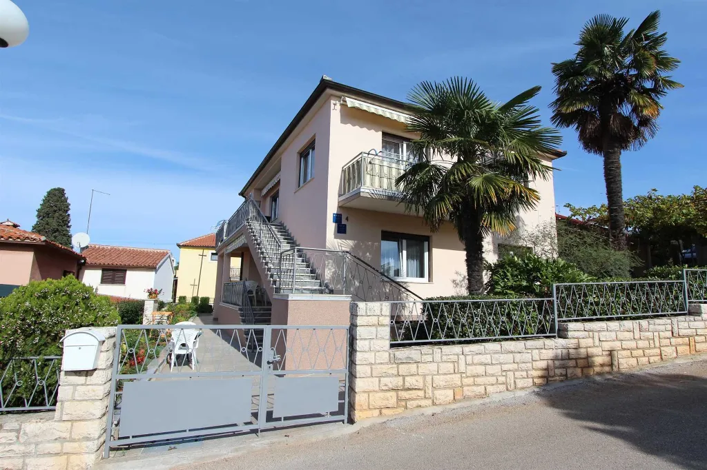 One-Bedroom Apartment for 4 Guests in Rovinj
