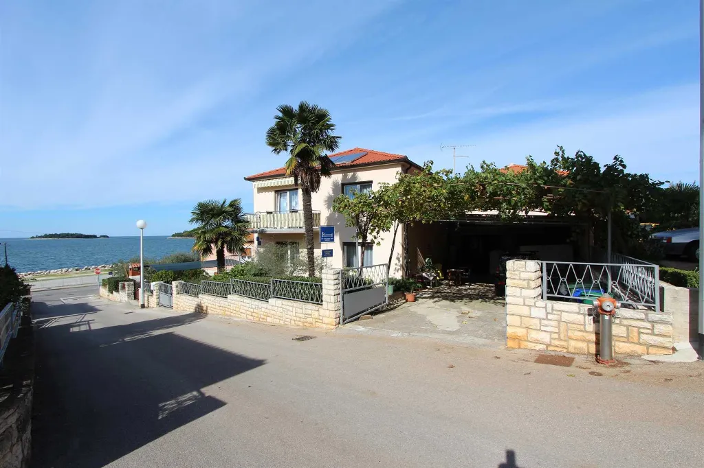 One-Bedroom Apartment for 4 Guests in Rovinj
