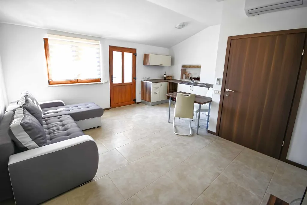 One-Bedroom Apartment with Shared Pool in Pilkovići