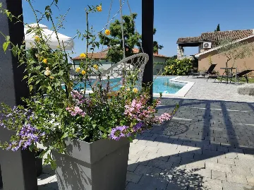 One-Bedroom Apartment with Shared Pool in Pilkovići