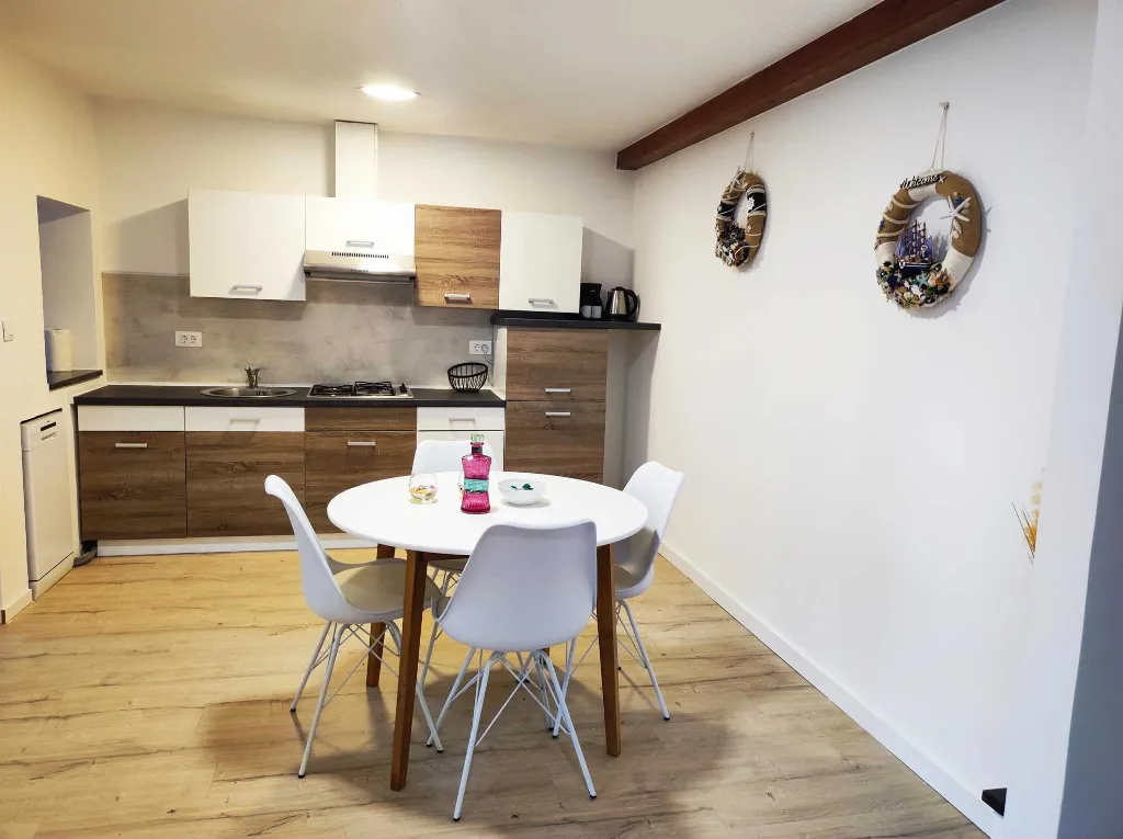 One-Bedroom Apartment with Shared Pool in Pilkovići