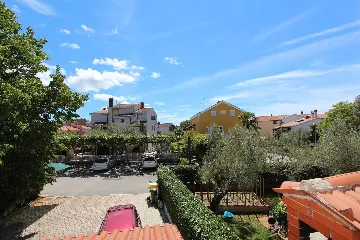 Two-Bedroom Apartment in Rovinj with Parking