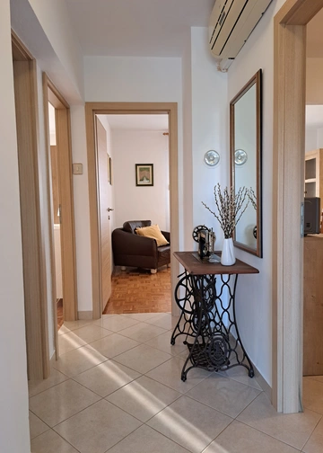 Two-Bedroom Apartment in Rovinj with Parking
