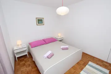 Two-Bedroom Apartment in Rovinj with Parking