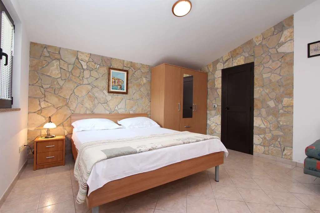 Studio Apartment for 2 Guests in Rovinj with Terrace