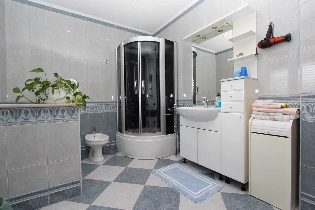 Two-Bedroom Apartment with Balcony in Rovinj