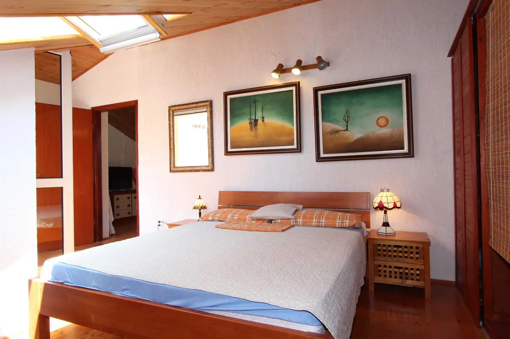 One-Bedroom Apartment with Balcony in Rovinj