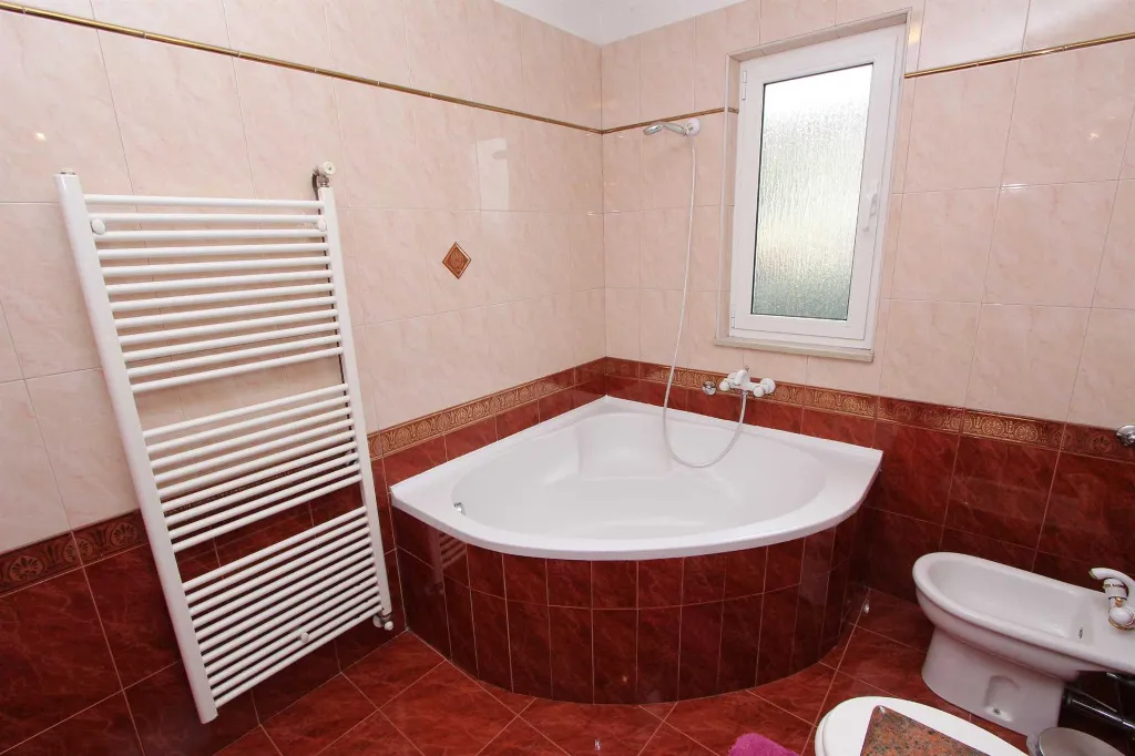 Two-Bedroom Apartment in Rovinj for 4 Guests