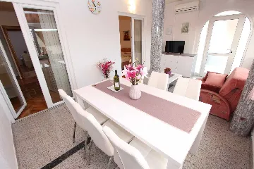 Two-Bedroom Apartment in Rovinj for 4 Guests