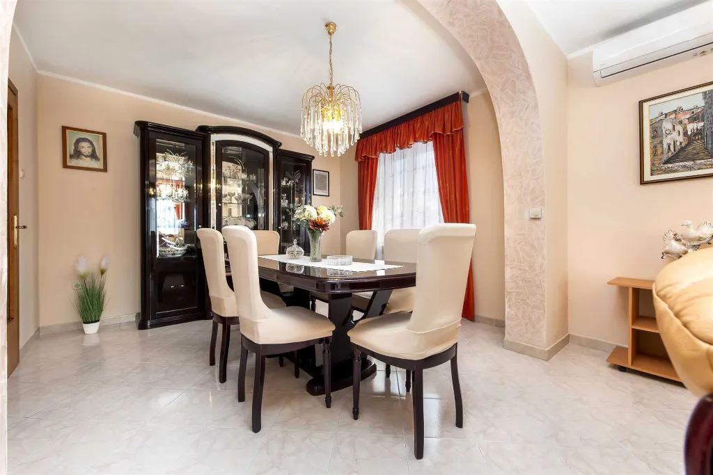 Two-Bedroom Apartment in Rovinj for 4 Guests