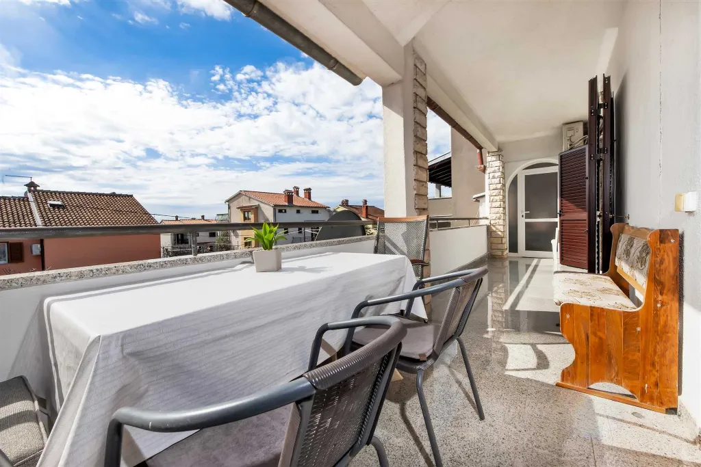 Two-Bedroom Apartment in Rovinj for 4 Guests