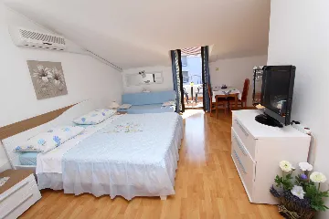 Studio Apartment for 2 in Rovinj with Balcony