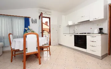 One-Bedroom Apartment for 4 Guests in Rovinj