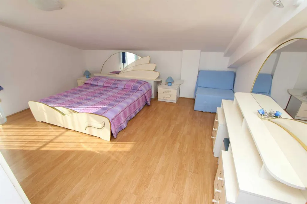 One-Bedroom Apartment for 4 Guests in Rovinj